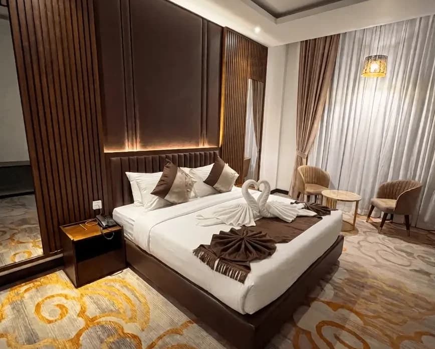 Windsor king deluxe room