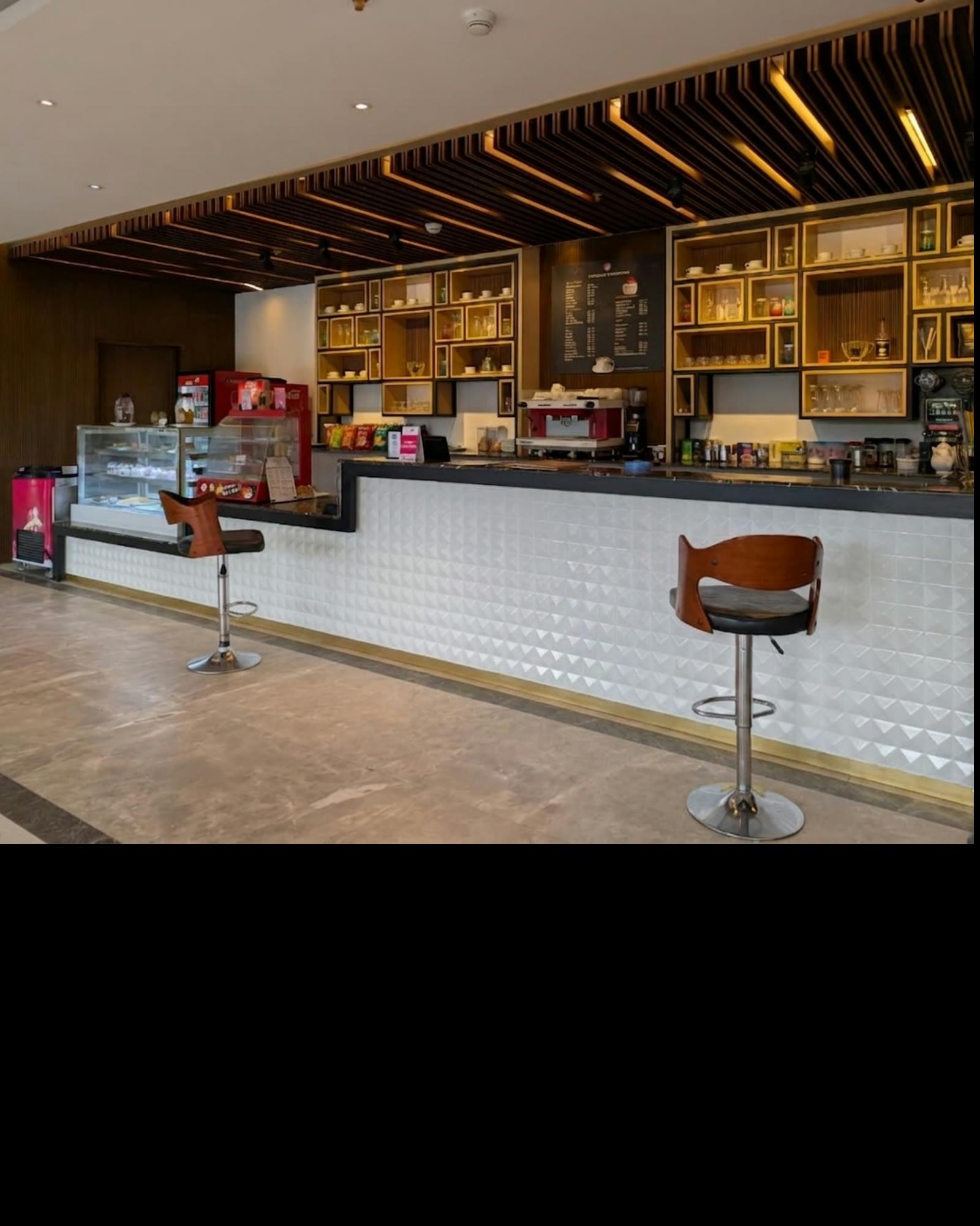 Windsor coffee shop and dining lounge